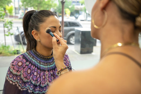 Virtual Consultation with a Makeup Artist